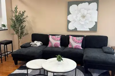 Image de Modern 3-bedroom 1 full bath apartment in wonderful south Philadelphia area.