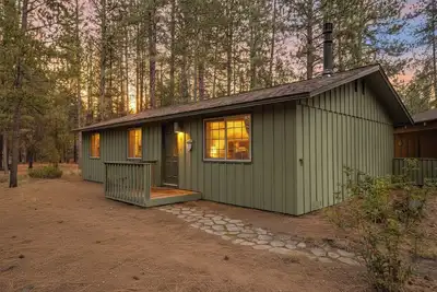 Image de Cozy Sunriver Analog Escape