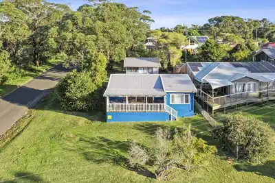 Sting Ray Bay - Close to the beach