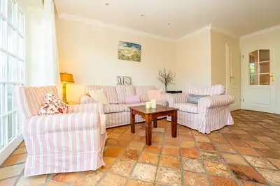 Image de Senhuk - Senhuk part of the vacation home. With garden and terrace for up to 6 people.