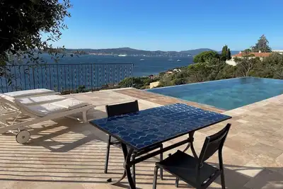 Image de Villa avec vue remarquable sur Saint Tropez