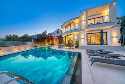 Image de Kalkan Merkeze Yakın Özel Havuzlu Lüks Villa