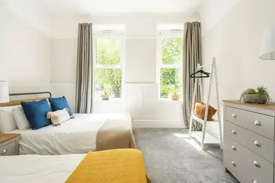 Image de 2-Bedroom Close to City Centre - Sleeps 6