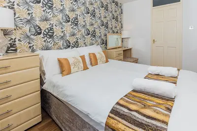 Image de Comfy Valley Lodge with pool access at Honicombe Holiday park