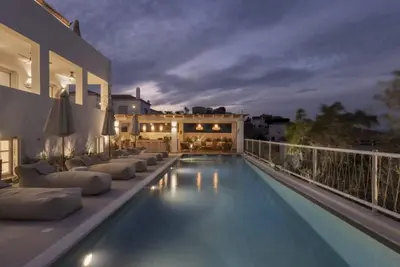 With 7 spacious bedrooms and 7 elegantly designed bathrooms