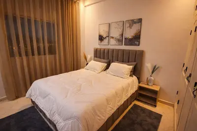 Image de Appartement cosy & calme en plein centre-ville • Rdc • Accès facile