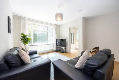 Image de 3-Bed | Didsbury M20 | Parking | Long Stays