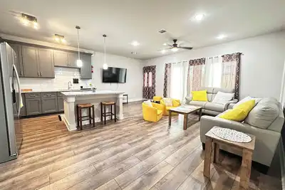 Image de 4 Bedroom / 4. 5 Bathroom, Unit B_ Newly Built - Med Center / Nrg / Downtown / Uh