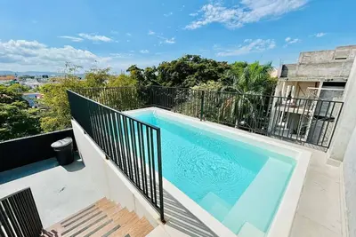 Image de Near the Beach, Roof Pool with Grill