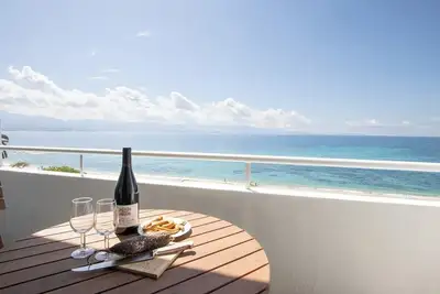 Image de 🔑 “L’Aragnascu\" – T3 Front Mer | by Efficios