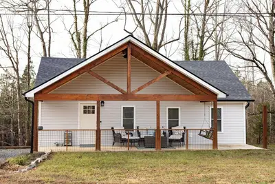 Image de The Harmony House, 5 miles from Lake James