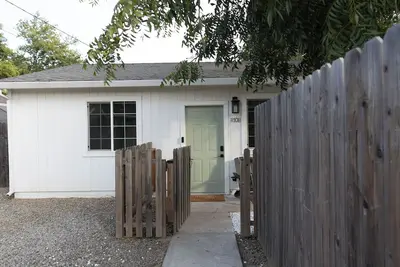 Image de Charming 2 bedroom Lake Natoma Retreat