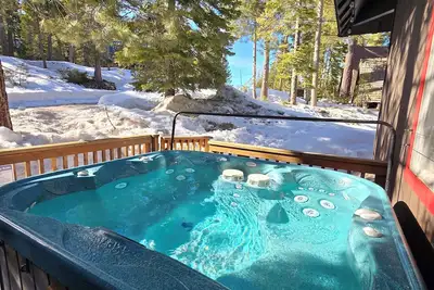 Image de Chamberland retreat-Hot Tub, Pool Tbl, Movie & Ski