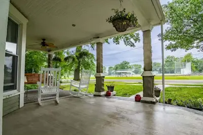 Image de Cozy Porch, Walk to Missouri Star, Family Games