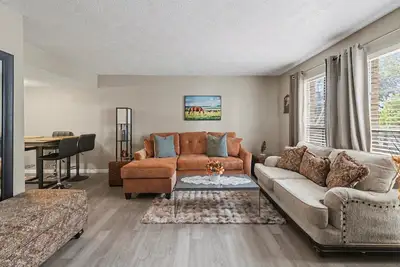 Image de Stylish Condo Minutes from Fsu and Downtown