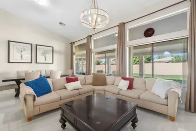 Image de Spacious 4br Home, Patio, Huge Yard, Sleeps 18, Grill