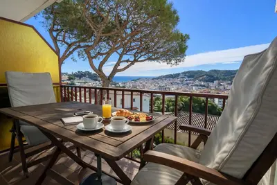 Image de Appartement rénové à Tossa avec terrasse et climat