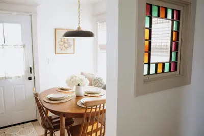 Image de Modern Farmhouse with 5-star Amenities! !