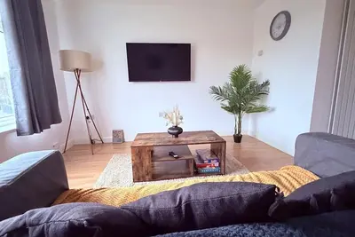 Image de Cosy 2 Bedroom Apartment by Airport & Town Centre