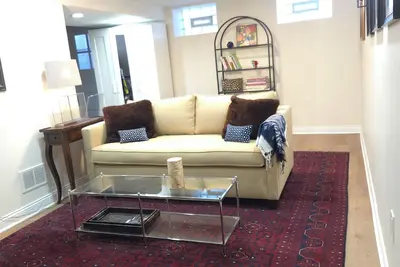 Image de Peaceful Norwood Nest- elevated comfort! Walkable, near O'Hare