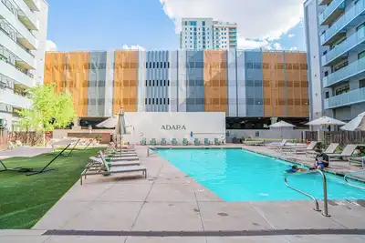 Image de Chic Downtown Phoenix Gem w Scenic Balcony Park