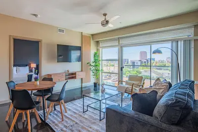 Image de Modern Asu Apt | Roosevelt Row | W/D + FreeParking