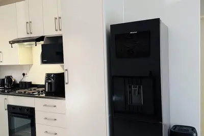 Image de 2-bedroom apartment in Sarona just by the mall equiped with pool Bbq gated suite