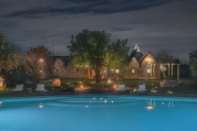 Image de Bel appartement avec Wifi, climatisation, piscine, Tv et véranda, près de Alberobello