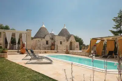 Image de Maison de vacances privée avec Wifi, climatisation, piscine privée, véranda, près de Alberobello