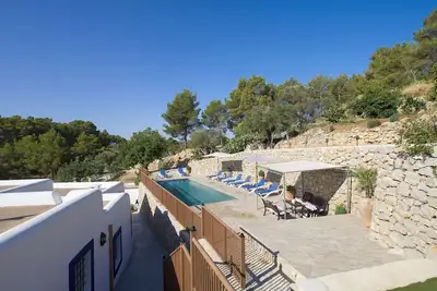 Image de Rural house with pool and view to the valley located in San Mateo, Ibiza