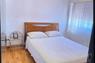 Image de Cozy 2-Bed Apartment by the Kings Avenue Mall