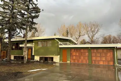 Image de Unique Monarch Home