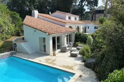 Image de Au cœur du Bois de la Chaise villa 6 chambres - piscine - 600m de la plage