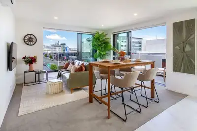 Image de Luxury Apartment with Wraparound Balcony & Carpark