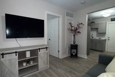 Image de Spacious 3-bedroom apartment in peaceful Wichita with Ac