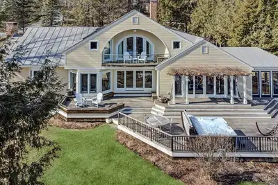 Image de Retreat w/ Southern Views | Hot Tub | Club Access