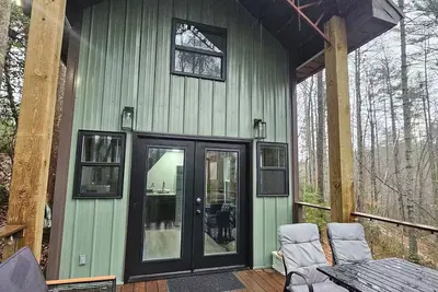 Image de Tiny home in the trees