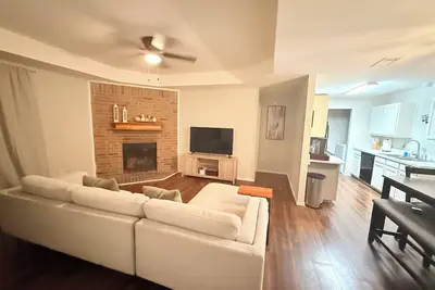 Image de Cozy 2-bedroom house in serene Arlington with Ac