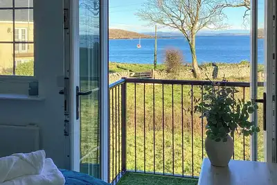 Image de 2 chambres à coucher à Garlieston