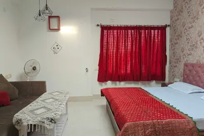 Image de Spacious 8-bedroom house in lovely Varanasi with Ac and modern Amenities