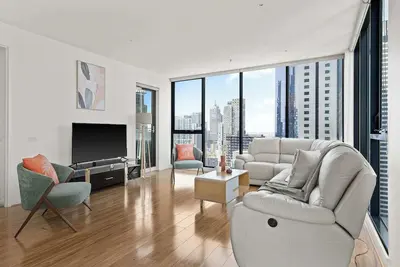 Image de A 3br with City Views Near Queen Victoria Market