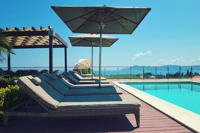 Image de Stylish villa with private pool and sea view