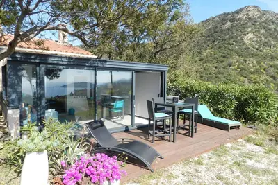 Image de Appartement 2 pièces avec terrasse et parking au Lavandou