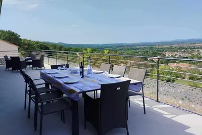 Image de Vue imprenable sur le massif des Cévennes. Maison familiale La Costa Blacha.