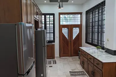 Image de Luxery 3-bedroom villa with ACs in a secure and assessable neighborhood in Limbe