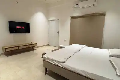 Image de Spacious 2bhk-Ac -Tv- Balcony with Kitchen