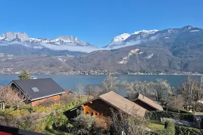 Image de Maison avec vue imprenable sur le lac et montagnes d Annecy