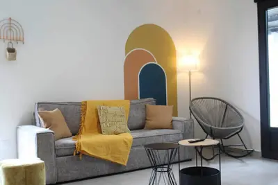 Image de Le Recoin Bohème N°1 (by ResaLoc) - à 5 min à pieds du Bassin Bleu