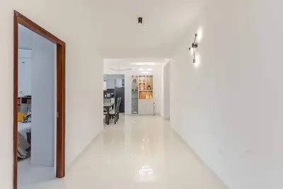 Image de Modern 3bhk • City & Sunrise Views • Posh Society