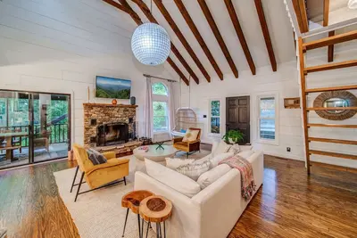 Image de Heavenly mountain escape in Big Canoe! Golf & Lake